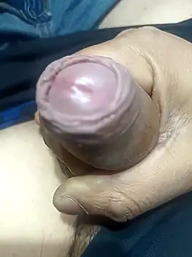 Snapshot of franko1987 chatting on 03/21/25, 04:49 franko1987 online show from 03/21/25, 04:49