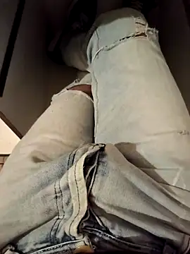 Snapshot of franko1987 chatting on 09/27/25, 05:01 franko1987 online show from 09/27/25, 05:01