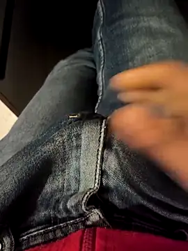 Snapshot of franko1987 chatting on 02/11/26, 04:50 franko1987 online show from 02/11/26, 04:50