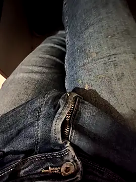 Snapshot of franko1987 chatting on 02/23/26, 05:27 franko1987 online show from 02/23/26, 05:27