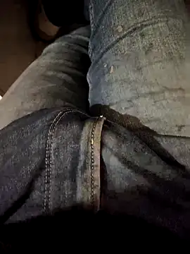 Snapshot of franko1987 chatting on 02/27/26, 04:45 franko1987 online show from 02/27/26, 04:45