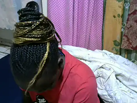 Snapshot of Thicky_kyla chatting on 03/17/25, 07:58 Thicky kyla online show from 03/17/25, 07:58