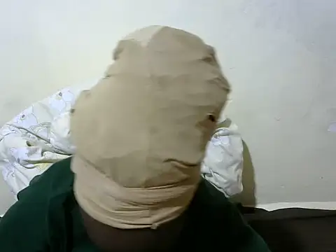 Snapshot of Thicky_kyla chatting on 12/04/25, 05:10 Thicky kyla online show from 12/04/25, 05:10