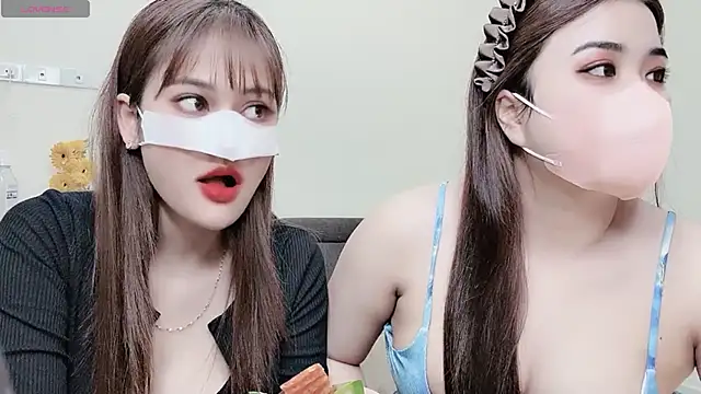 Snapshot of LyLy_Office chatting on 01/12/25, 12:01 LyLy Office online show from 01/12/25, 12:01