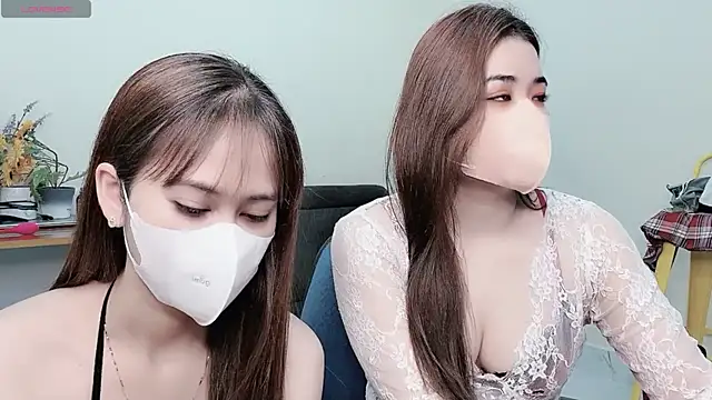 Snapshot of LyLy_Office chatting on 03/17/25, 02:30 LyLy Office online show from 03/17/25, 02:30