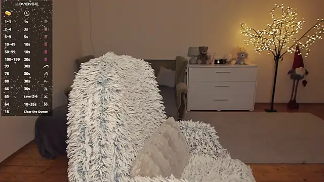 milamurrr online show from 02/26/25, 03:30