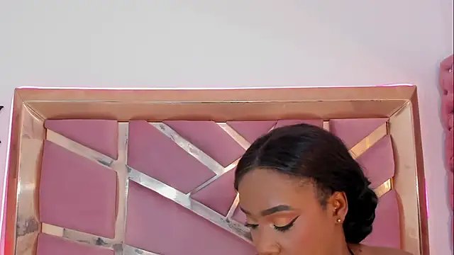 Britanymooree online show from 05/14/26, 10:16
