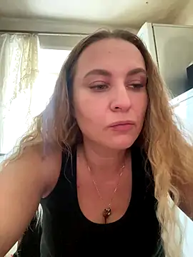 Snapshot of OlgaBuzzz chatting on 11/11/25, 06:13 OlgaBuzzz online show from 11/11/25, 06:13