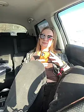 Snapshot of OlgaBuzzz chatting on 02/20/26, 06:10 OlgaBuzzz online show from 02/20/26, 06:10