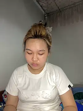 Odette68 online show from 05/27/26, 01:57