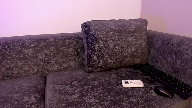 Littleolivia  online show from 03/29/26, 05:02