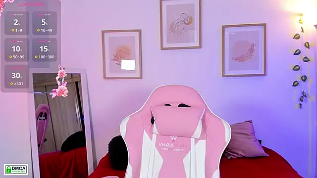 Veronica isaza   online show from 11/12/25, 12:27