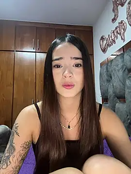 Veronica isaza   online show from 02/14/26, 07:27