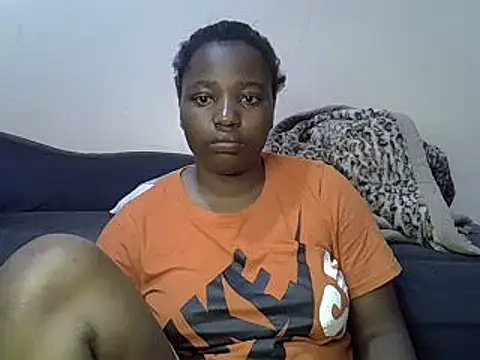 Snapshot of sweet_gal01 chatting on 12/05/24, 12:19 sweet gal01 online show from 12/05/24, 12:19