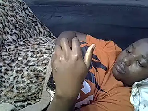 Snapshot of sweet_gal01 chatting on 12/05/24, 03:26 sweet gal01 online show from 12/05/24, 03:26