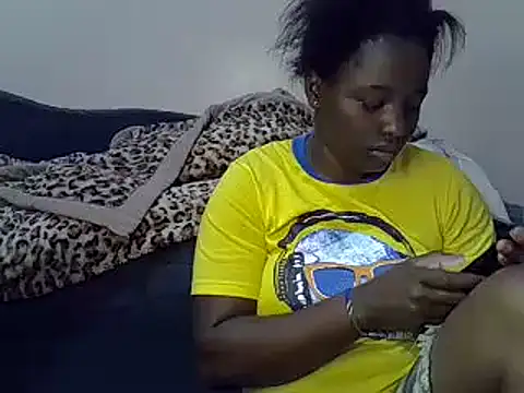 Snapshot of sweet_gal01 chatting on 12/19/24, 09:28 sweet gal01 online show from 12/19/24, 09:28