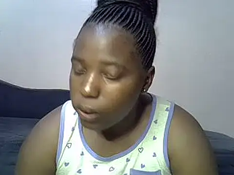 Snapshot of sweet_gal01 chatting on 01/04/25, 12:27 sweet gal01 online show from 01/04/25, 12:27