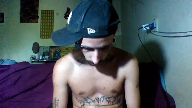 Snapshot of sellvageria chatting on 02/15/26, 12:03 sellvageria online show from 02/15/26, 12:03