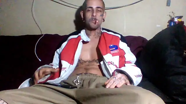 Snapshot of sellvageria chatting on 06/16/26, 02:14 sellvageria online show from 06/16/26, 02:14