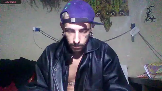 Snapshot of sellvageria chatting on 07/09/26, 11:31 sellvageria online show from 07/09/26, 11:31