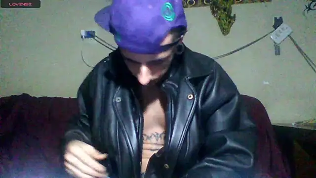 Snapshot of sellvageria chatting on 07/11/26, 01:19 sellvageria online show from 07/11/26, 01:19