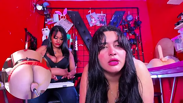 Snapshot of Madame_pain_ chatting on 12/24/24, 01:28 Madame pain online show from 12/24/24, 01:28