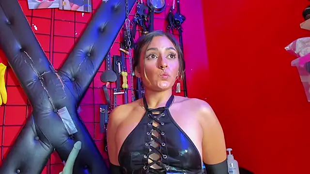 Snapshot of Madame_pain_ chatting on 01/03/25, 06:14 Madame pain online show from 01/03/25, 06:14