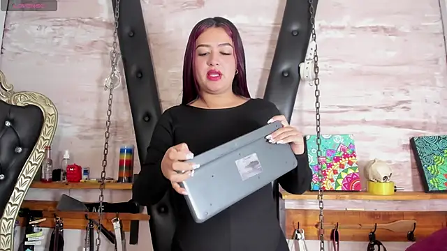 Madame pain  online show from 02/20/26, 12:05