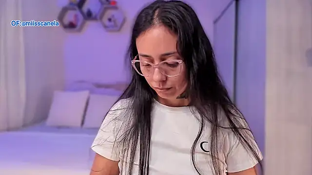 Aleja24Evans online show from 10/21/25, 12:55