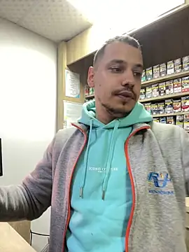 Snapshot of baramadalin chatting on 10/14/25, 05:14 baramadalin online show from 10/14/25, 05:14