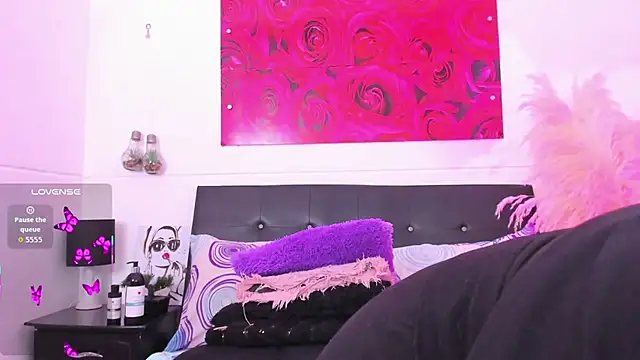 Adams Cloe online show from 12/01/25, 10:53