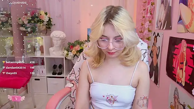 Coconut Mia online show from 01/17/25, 01:47