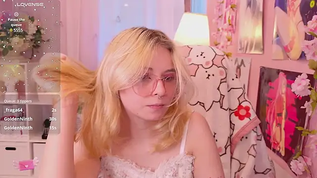 Coconut Mia online show from 01/24/25, 03:32