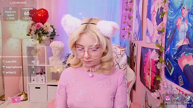 Coconut Mia online show from 02/14/25, 10:25