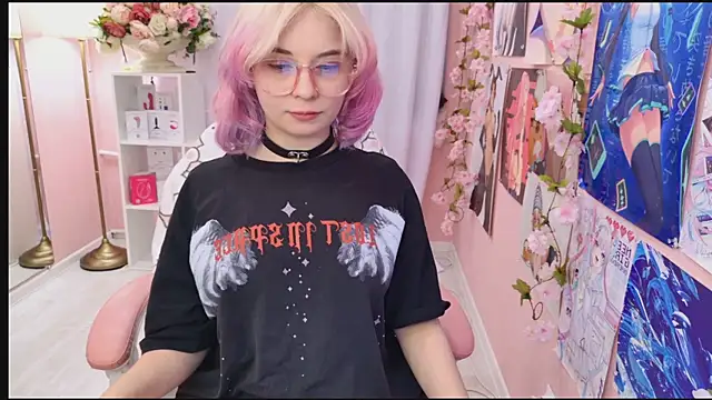 Coconut Mia online show from 10/07/25, 04:26