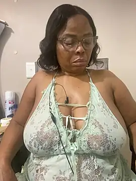 Nomthie online show from 03/04/26, 11:33