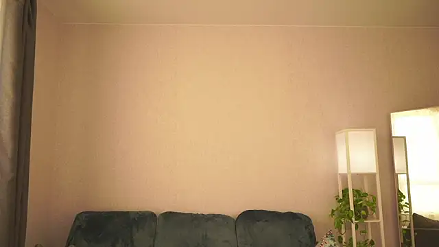 Snapshot of Victoria1Love chatting on 02/08/25, 04:57 Victoria1Love online show from 02/08/25, 04:57