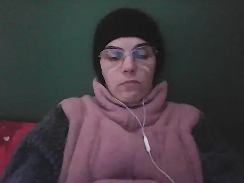 Snapshot of Musical__fantasy chatting on 10/28/25, 05:15 Musical fantasy online show from 10/28/25, 05:15