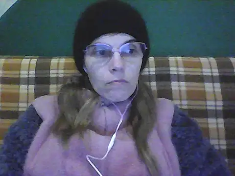 Snapshot of Musical__fantasy chatting on 11/09/25, 03:54 Musical fantasy online show from 11/09/25, 03:54