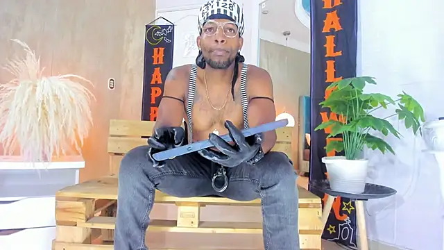 Snapshot of RicoBrown777_ chatting on 10/31/25, 04:46 RicoBrown777 online show from 10/31/25, 04:46