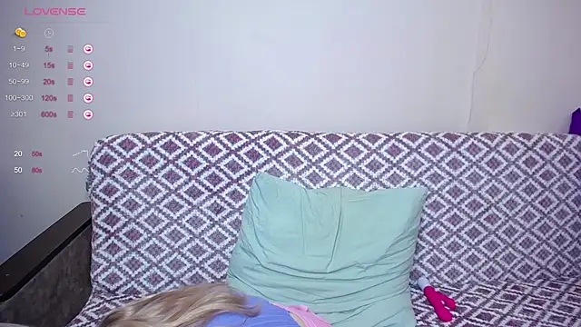 Snapshot of Olivia_Graceee chatting on 12/14/24, 09:07 Olivia Graceee online show from 12/14/24, 09:07