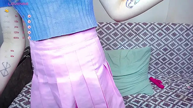 Snapshot of Olivia_Graceee chatting on 12/22/24, 09:33 Olivia Graceee online show from 12/22/24, 09:33