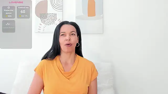 Evawalker  online show from 01/17/26, 02:44