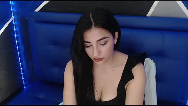 Snapshot of cherry_modelx_ chatting on 10/11/25, 09:24 cherry modelx online show from 10/11/25, 09:24