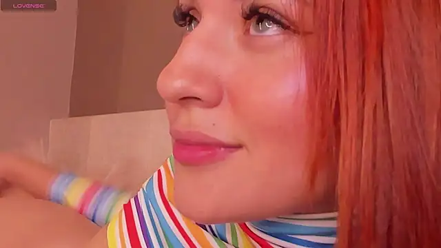 Snapshot of AylinMillerxs chatting on 01/05/25, 11:44 AylinMillerxs online show from 01/05/25, 11:44