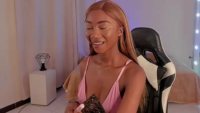 Snapshot of SavannahWildee chatting on 01/16/25, 11:48 SavannahWildee online show from 01/16/25, 11:48