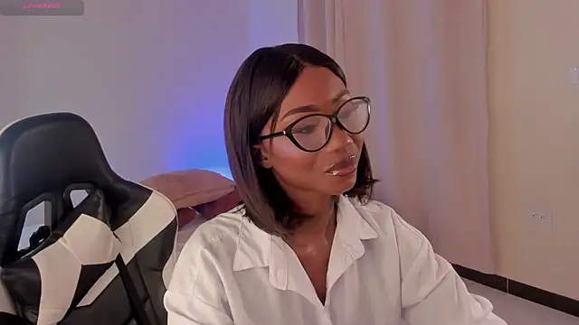 Snapshot of SavannahWildee chatting on 02/02/25, 03:39 SavannahWildee online show from 02/02/25, 03:39