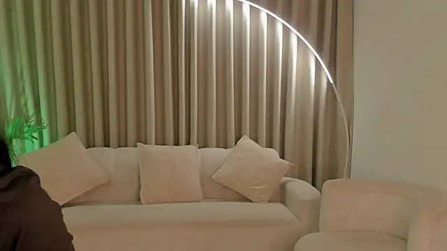 Snapshot of SavannahWildee chatting on 09/20/25, 11:44 SavannahWildee online show from 09/20/25, 11:44