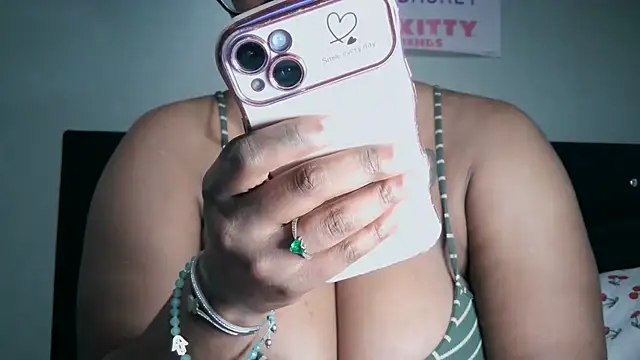 Nyxie Chaos online show from 09/19/25, 01:34