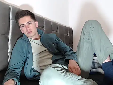 Snapshot of Eliantg chatting on 09/10/25, 01:49 Eliantg online show from 09/10/25, 01:49